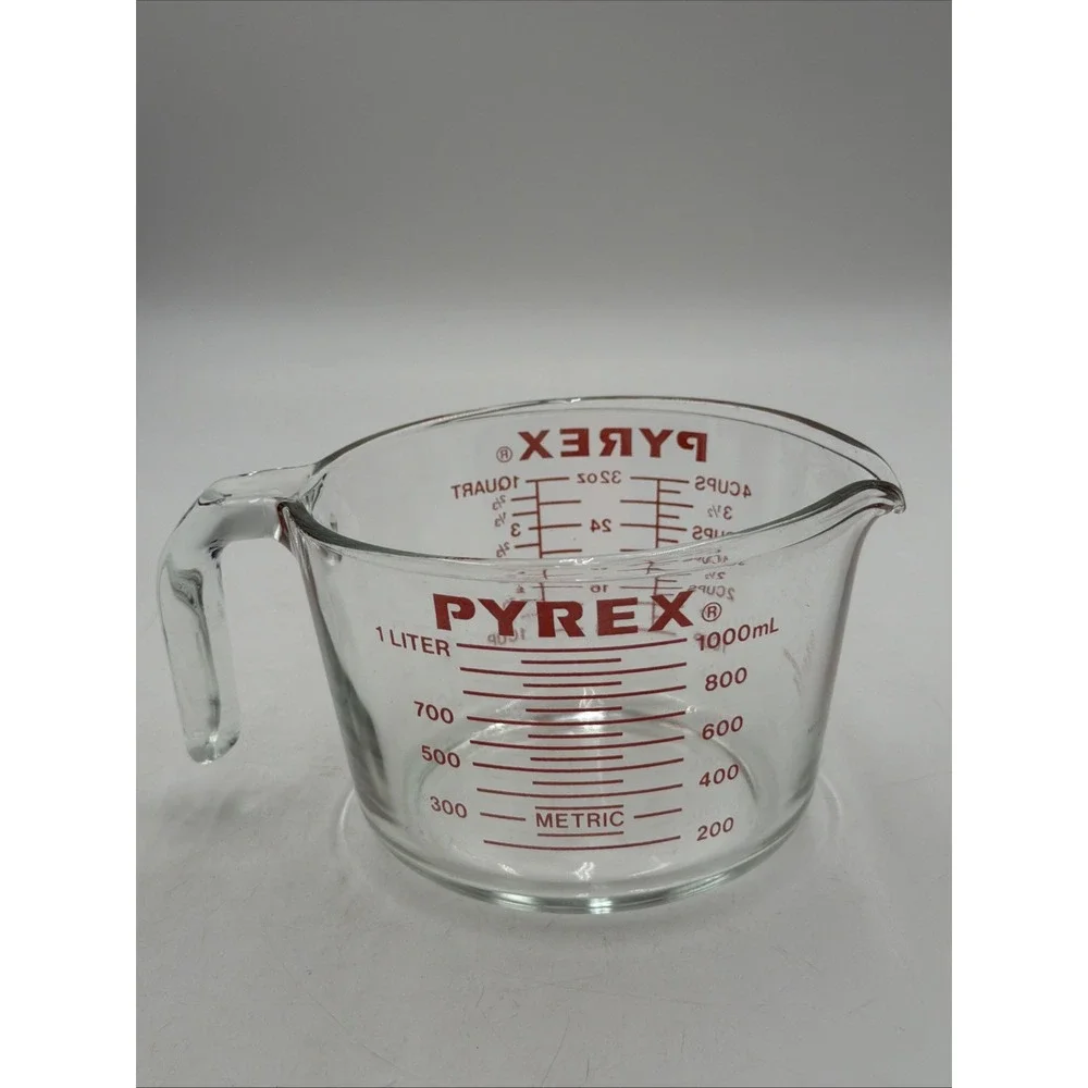 Vintage Pyrex 532 4 CUP 1 Quart 32 oz Measuring Cup Red Block Letters